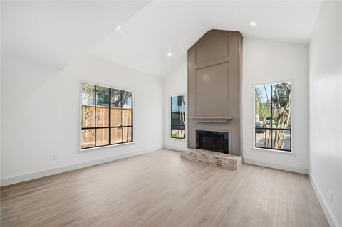 Photo of 2606 Nantucket Drive, Houston, TX 77057 (MLS # 27789416)