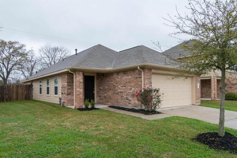Photo of 3811 Cary Creek Drive, Baytown, TX 77521 (MLS # 59798869)