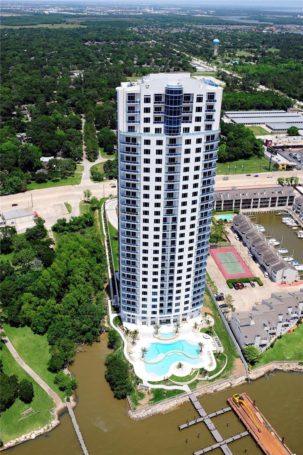 Photo of 4821 Nasa Pkwy Pkwy #6SE, Seabrook, TX 77586 (MLS # 76386284)