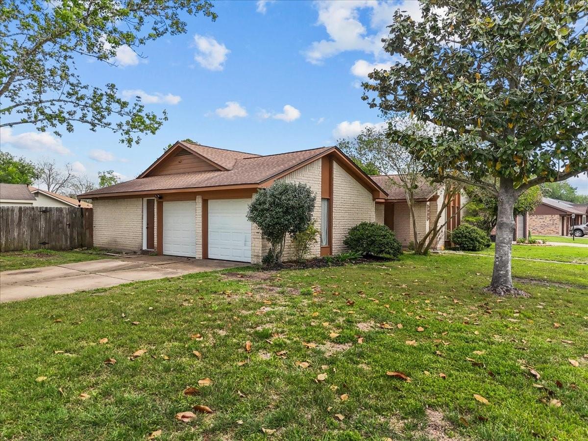 5405 Rockland Drive