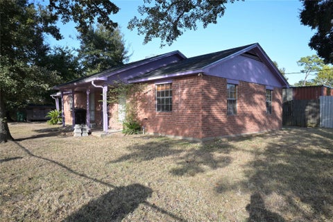 Photo of 10204 Peachtree Street, Houston, TX 77016 (MLS # 61772478)