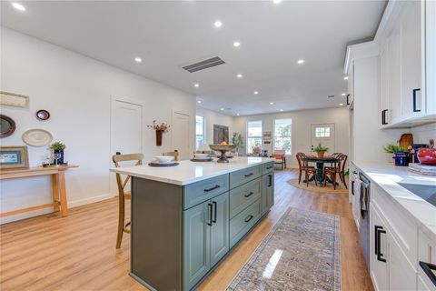 11 E O'bryant Bellville TX 77418