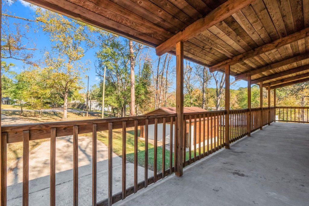 Photo of 326 Timberline Drive, Onalaska, TX 77360 (MLS # 82441611)