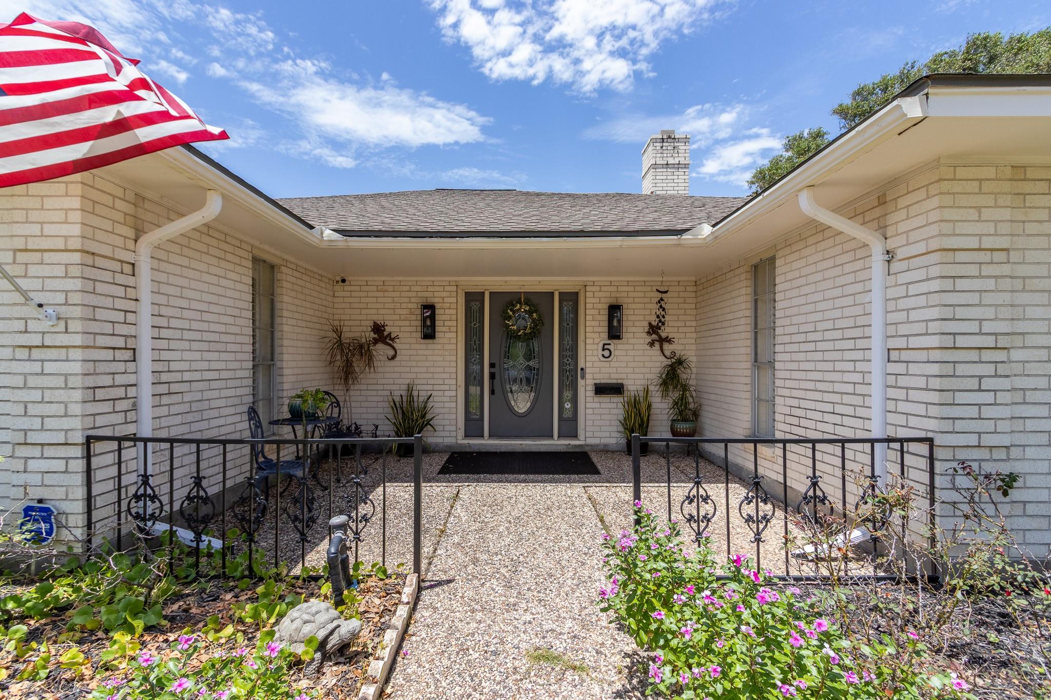 5 Colony Park Circle