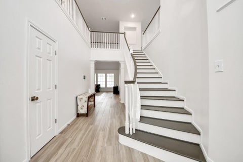 Tiny photo for 7130 Glenwood Drive, Sugar Land, TX 77479 (MLS # 70840408)