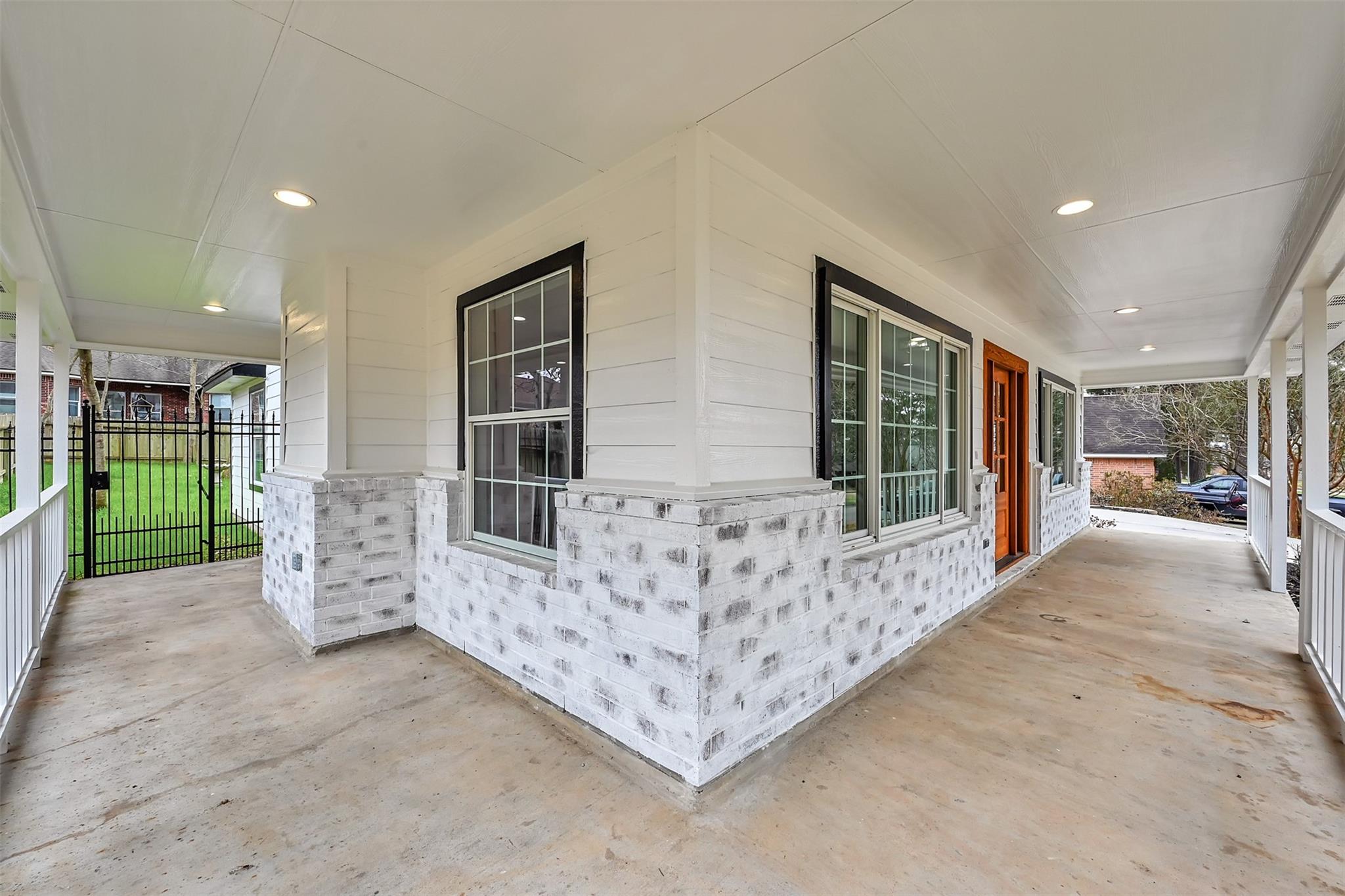 12744 Point Aquarius Boulevard