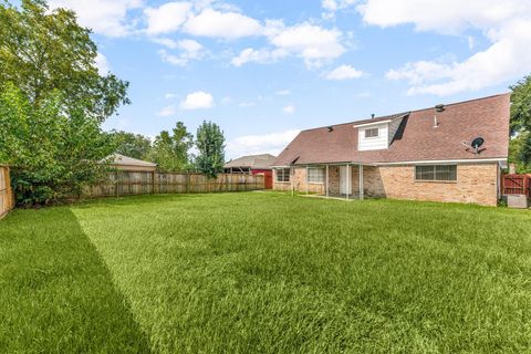 Tiny photo for 7511 Universal Drive, Houston, TX 77072 (MLS # 7590744)