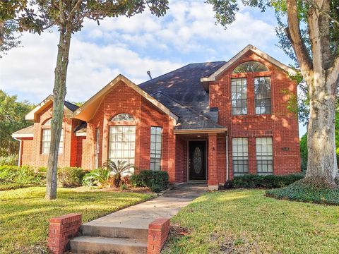Photo of 3446 Mimosa Way, Sugar Land, TX 77479 (MLS # 74055305)