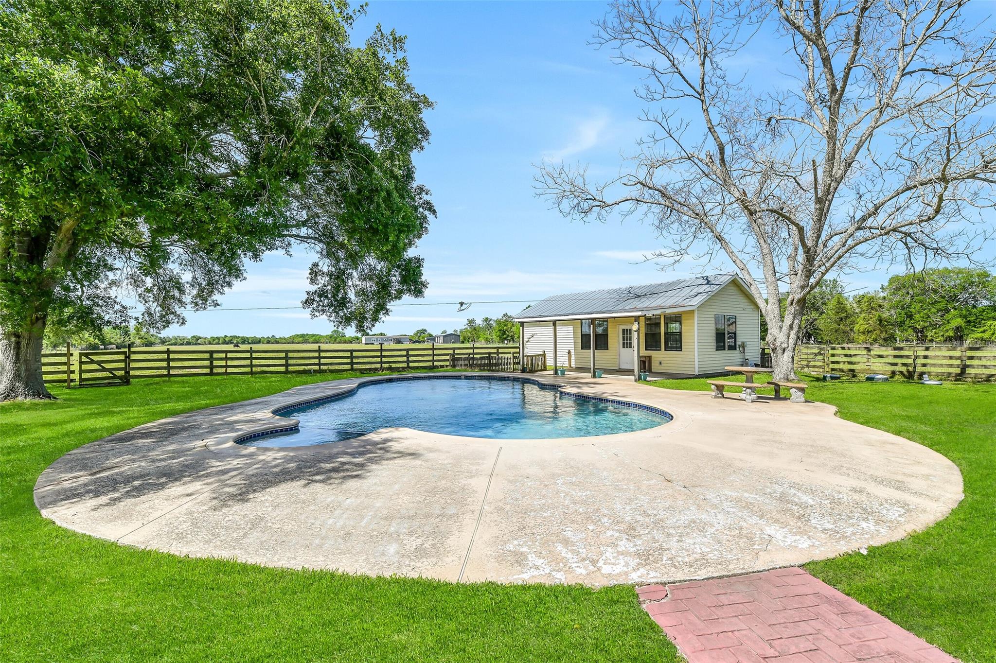 3358 County Road 172