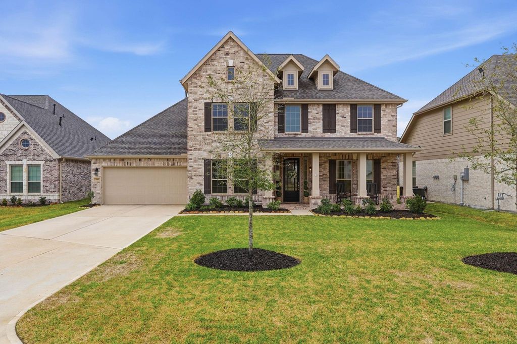 Photo of 208 Peninsula Point Drive, Montgomery, TX 77356 (MLS # 81871641)