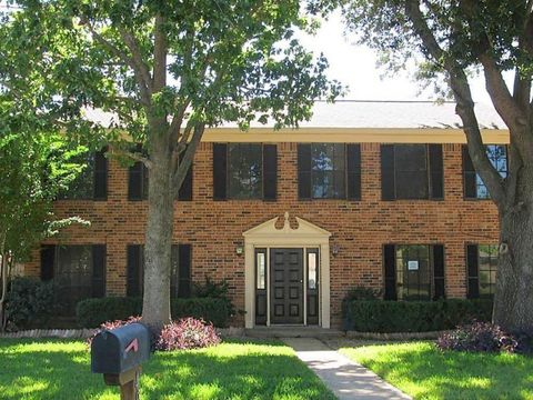 Photo of 4803 Brooklawn Drive, Houston, TX 77066 (MLS # 43995378)