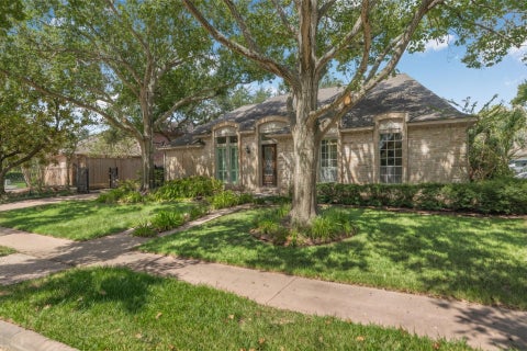 Photo of 12214 Maple Rock Drive, Houston, TX 77077 (MLS # 5247946)