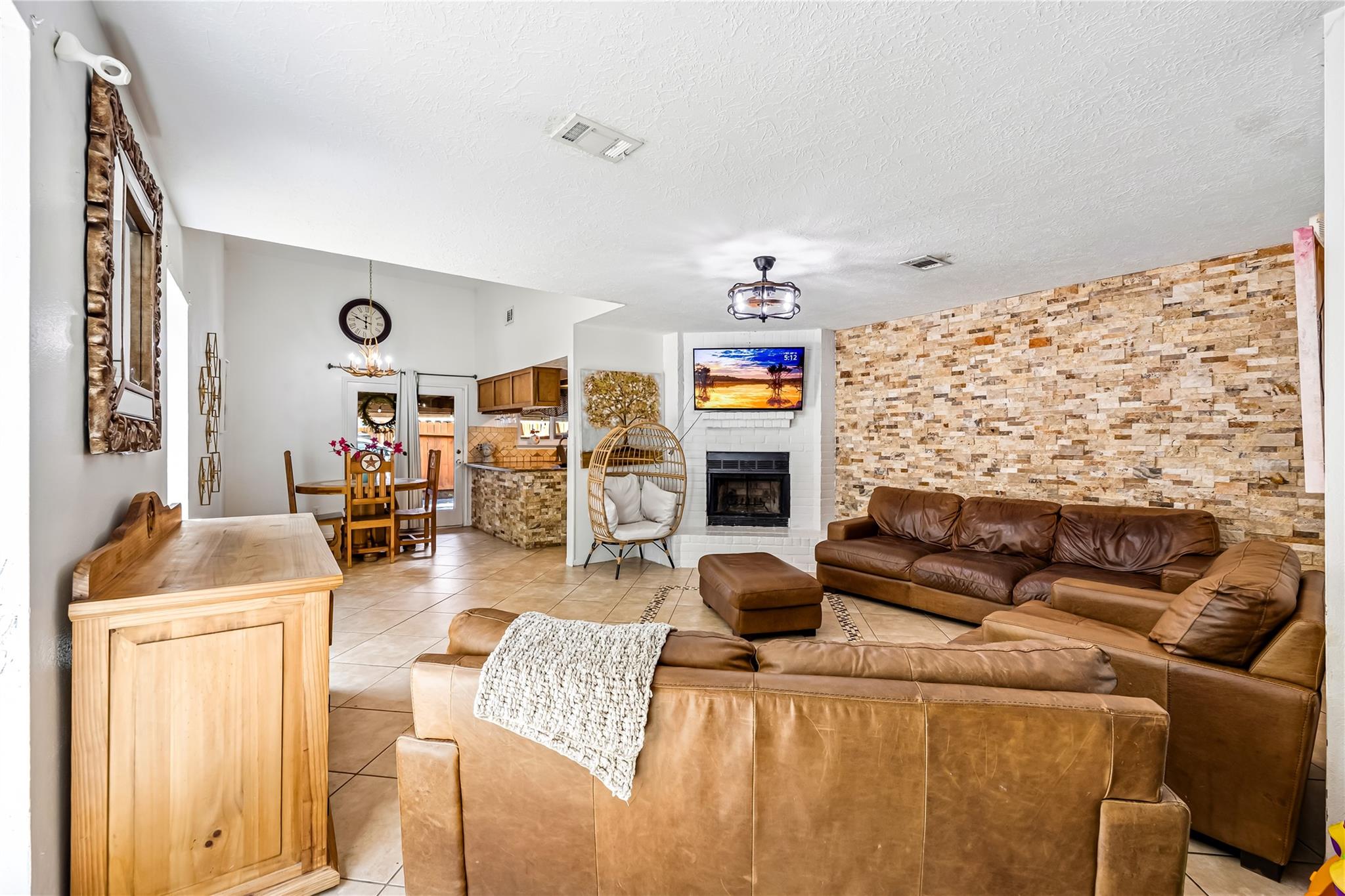 2091 Country Village Boulevard A