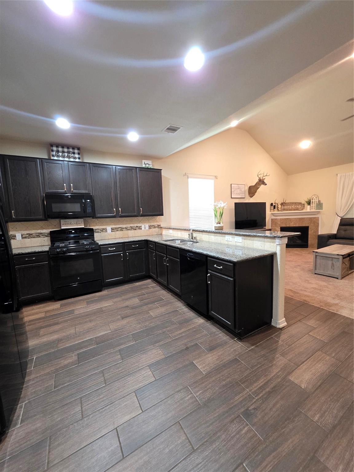 2325 Garden Square Path