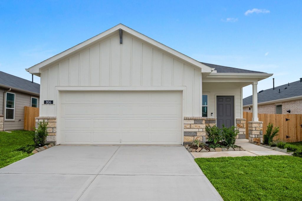 Photo of 806 High Mesa Ln, Montgomery, TX 77356 (MLS # 61769923)