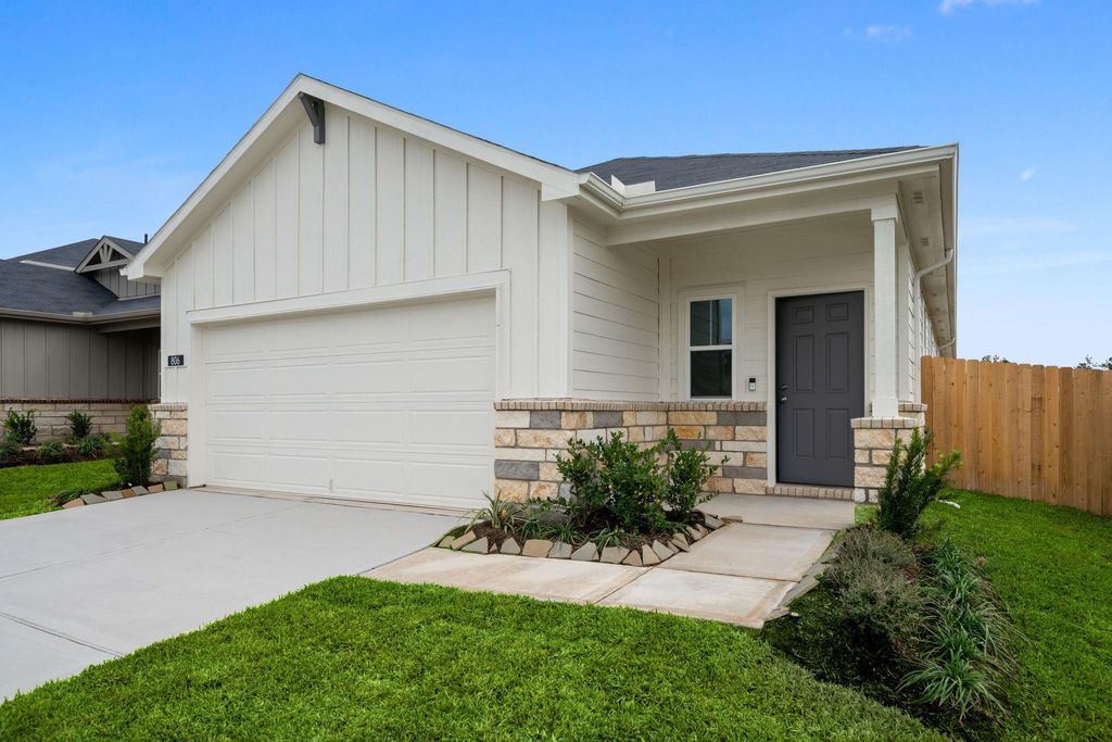 Photo of 806 High Mesa Ln, Montgomery, TX 77356 (MLS # 61769923)