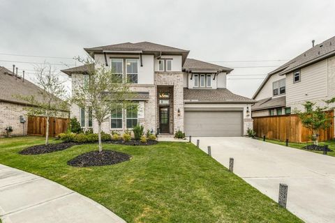 Photo of 12711 Noble Fields Way, Cypress, TX 77433 (MLS # 46637982)