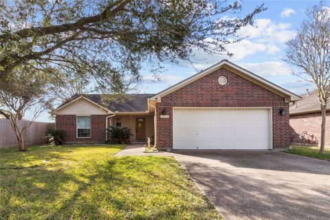 Photo of 11719 Santa Fe Trail, Santa Fe, TX 77510 (MLS # 16314073)