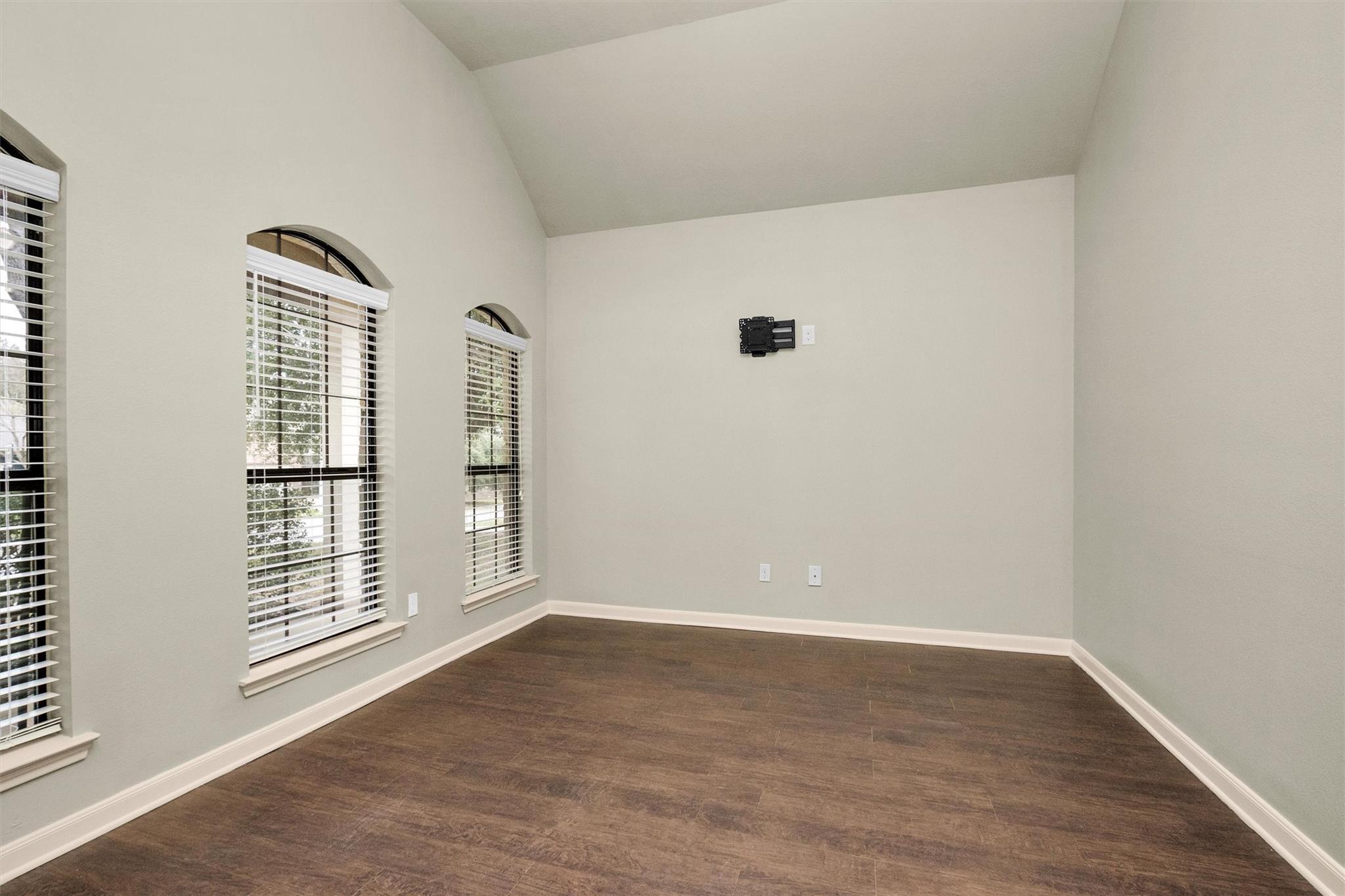 951 Oak Terrace Drive