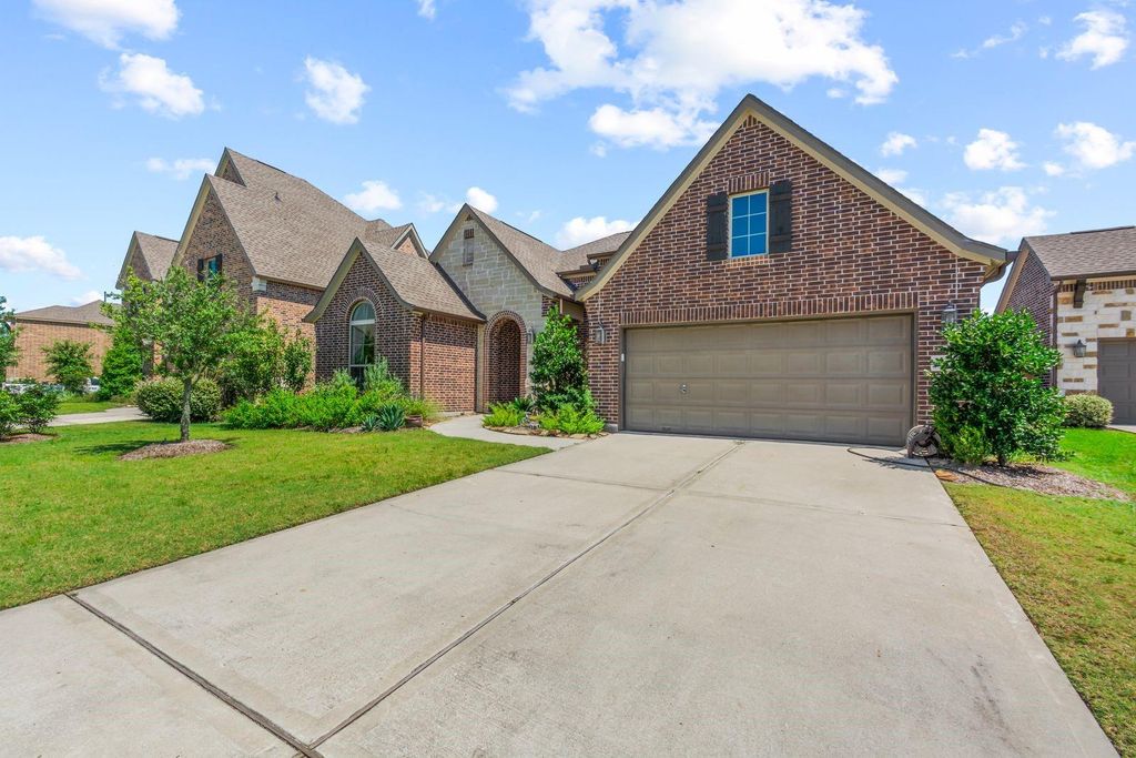 Photo of 25231 Autumn Water St, Porter, TX 77365 (MLS # 15787059)
