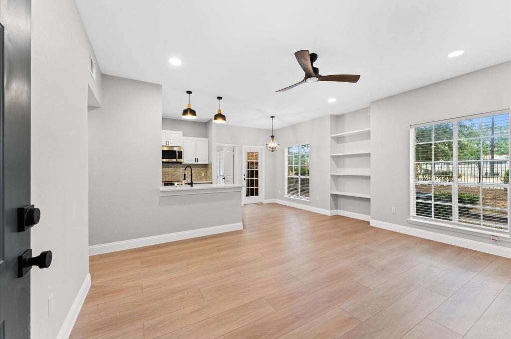 Photo of 2626 Holly Hall Street #303, Houston, TX 77054 (MLS # 2038624)