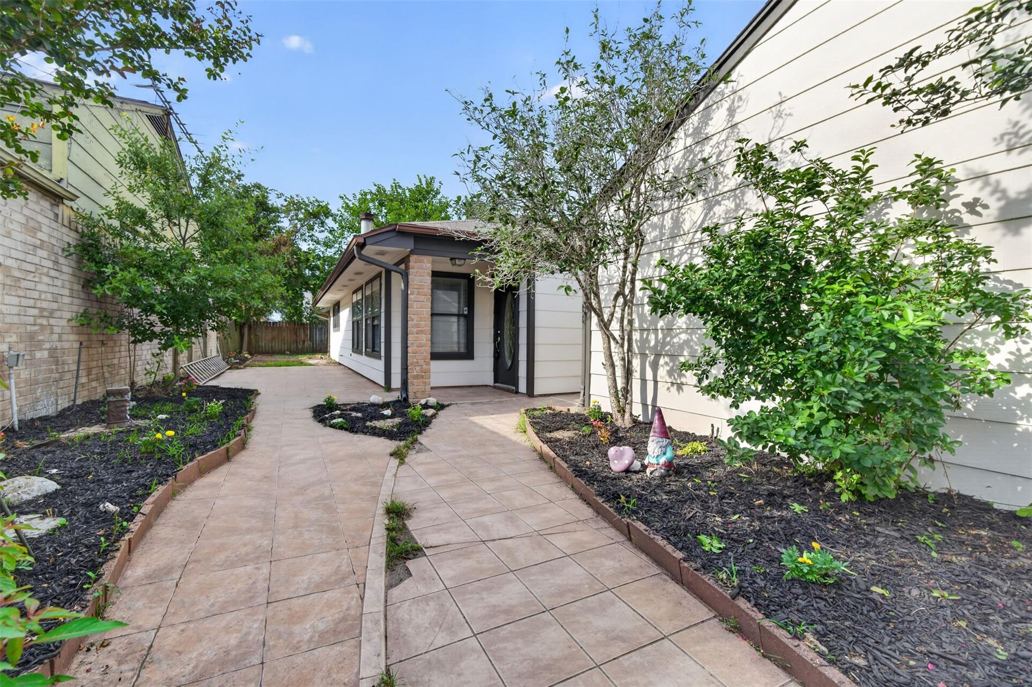 6 Quailwood Drive