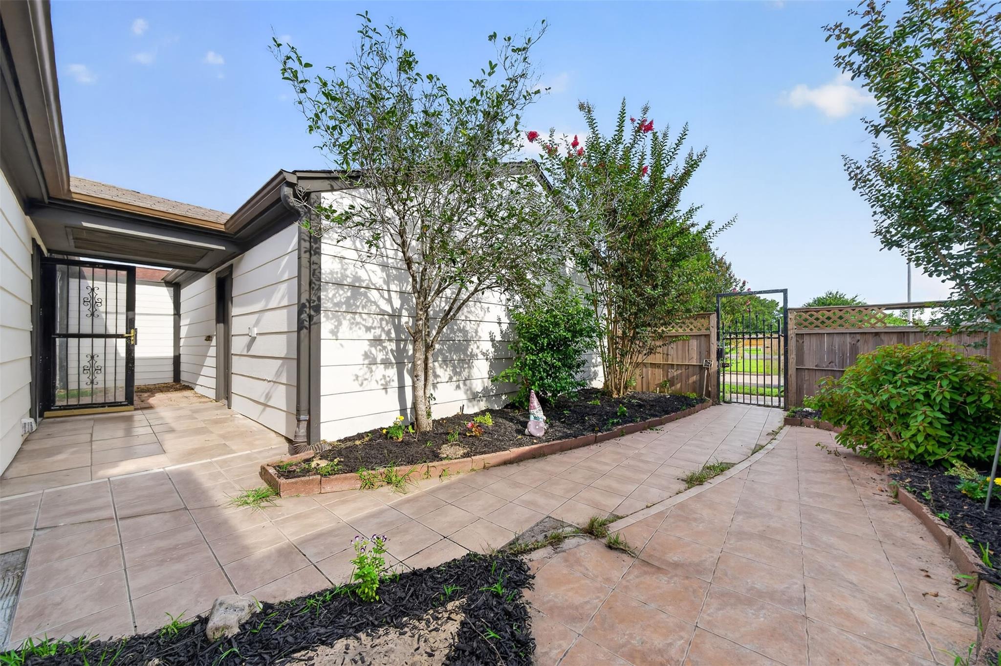 6 Quailwood Drive
