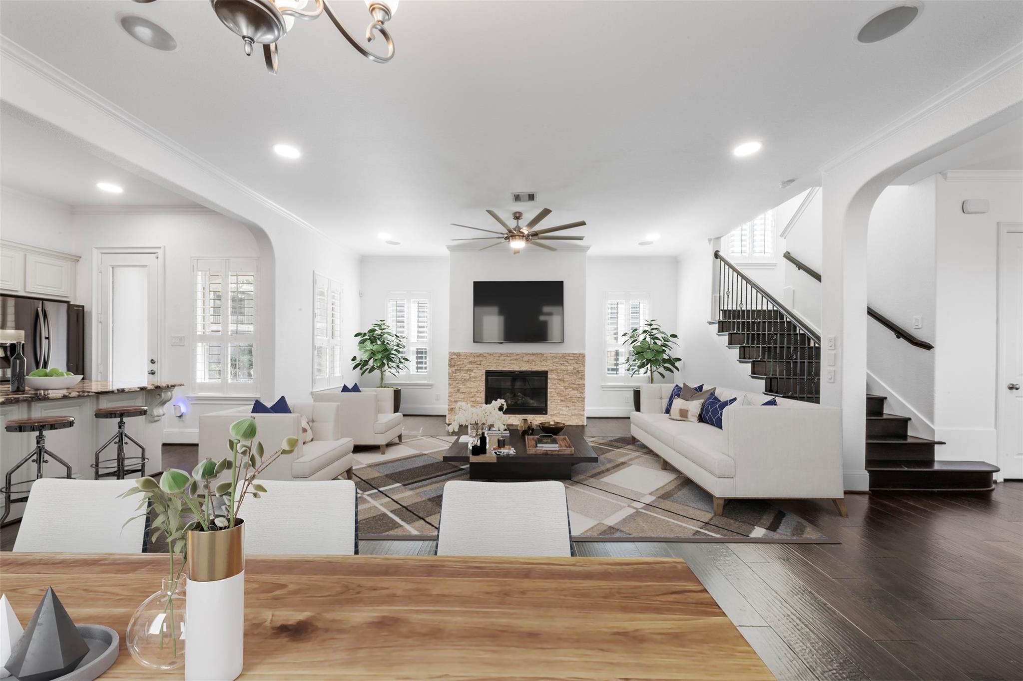 908 Amelia Street