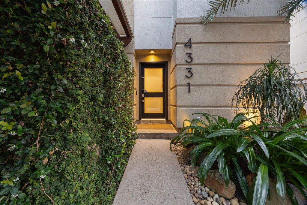 Photo of 4331 O'reilly Street, Houston, TX 77007 (MLS # 66493545)