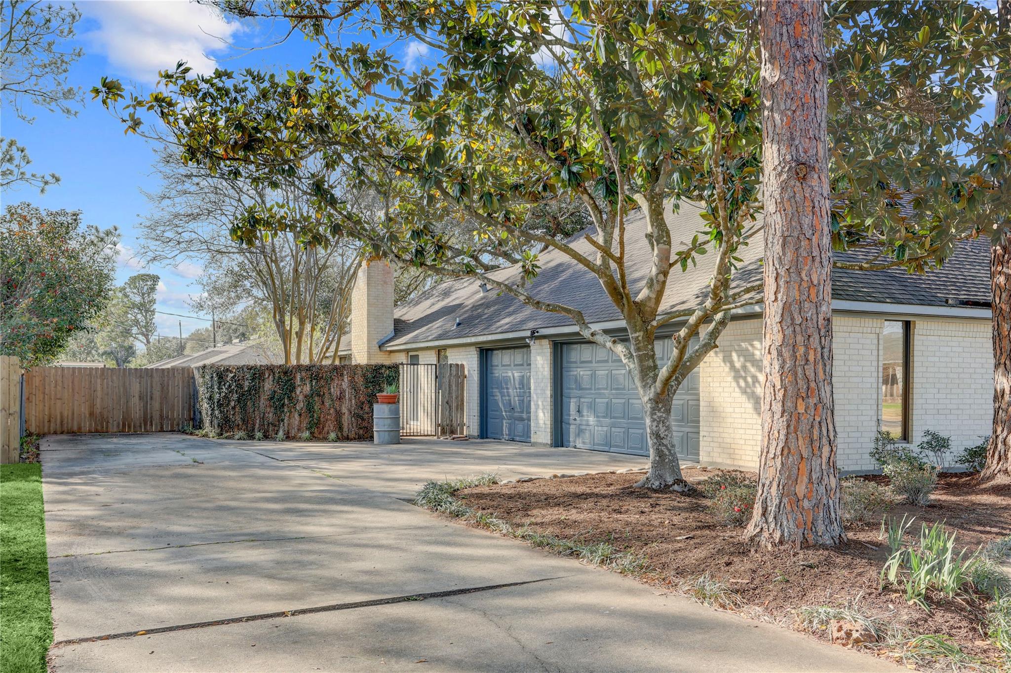 2614 Cedar Lane