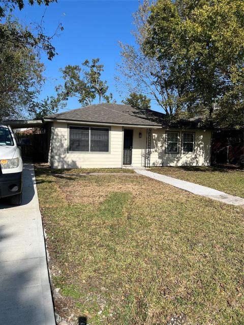 Photo of 5125 Ricky Street, Houston, TX 77033 (MLS # 17124768)