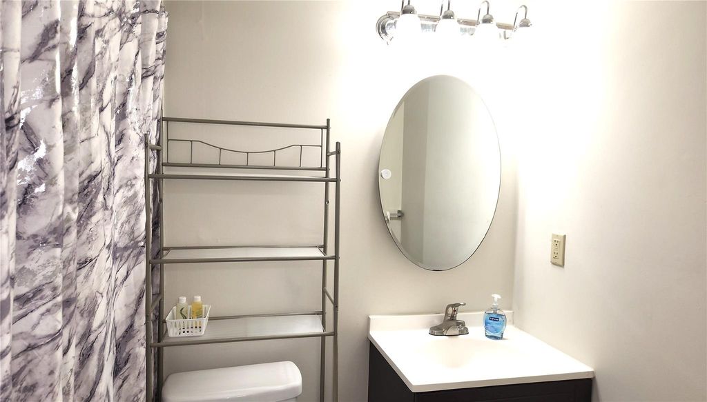 Photo of 4727 W Alabama St Street #105, Houston, TX 77027 (MLS # 71472215)