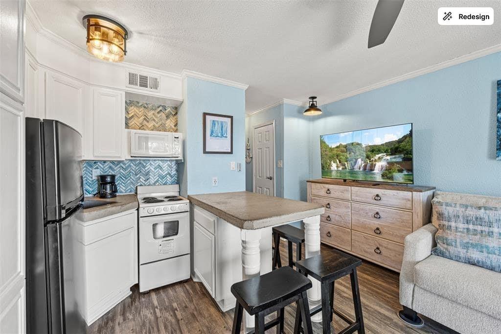 6102 Seawall Boulevard 280