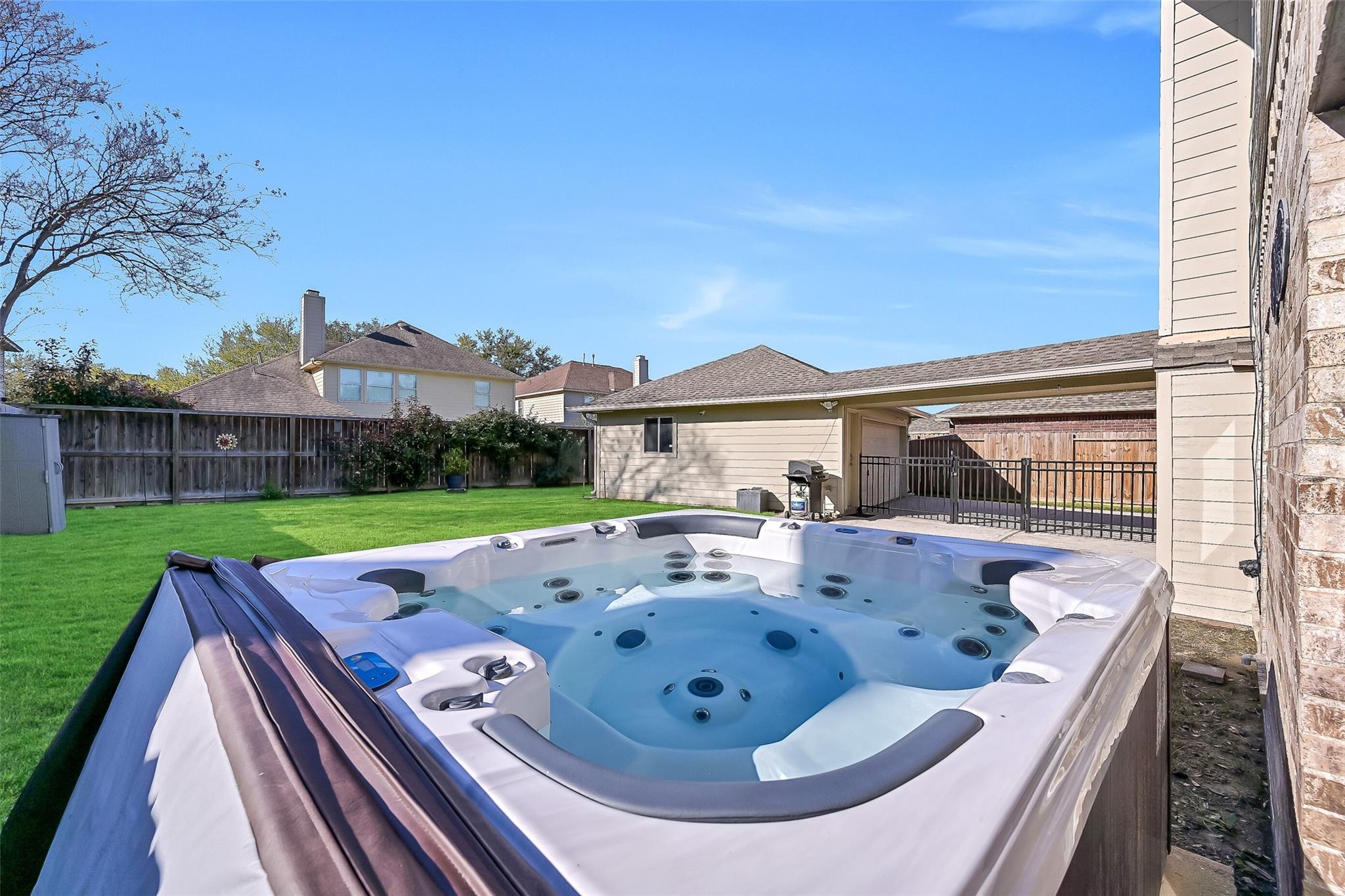 2333 Acadiana Lane