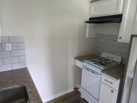 302 71ST ST # 7, HOUSTON, TX 77011 - Image 47534e971da4dca2a1221fdfadb4104a/120485877