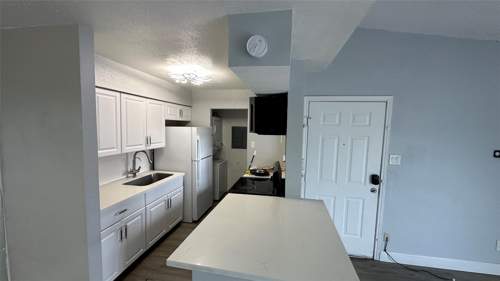 9550 Deering Drive 208