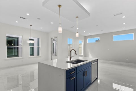 Photo of 2926 El Fenice Lane, Houston, TX 77057 (MLS # 89800057)