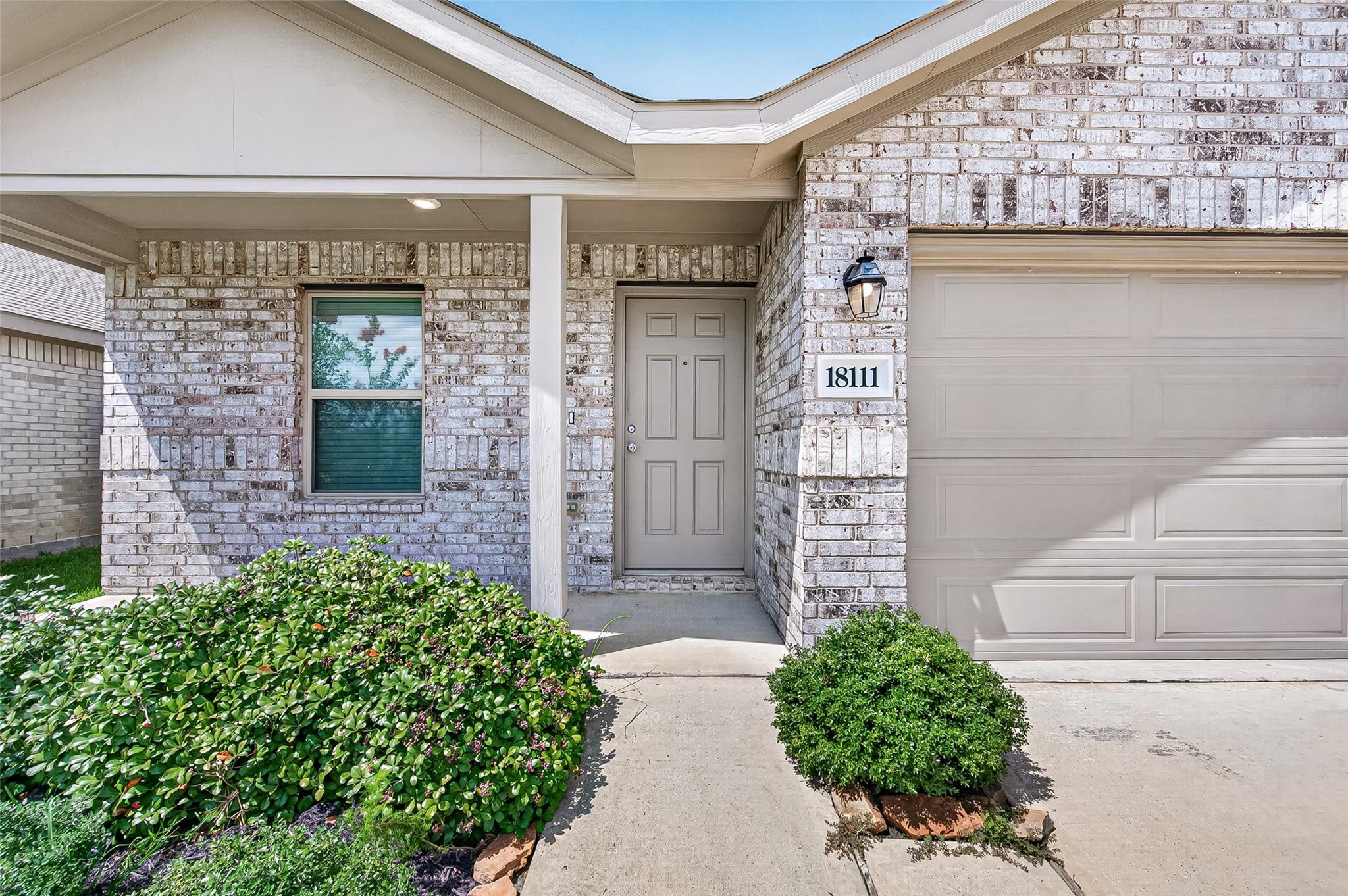 18111 Robin Creek Dr