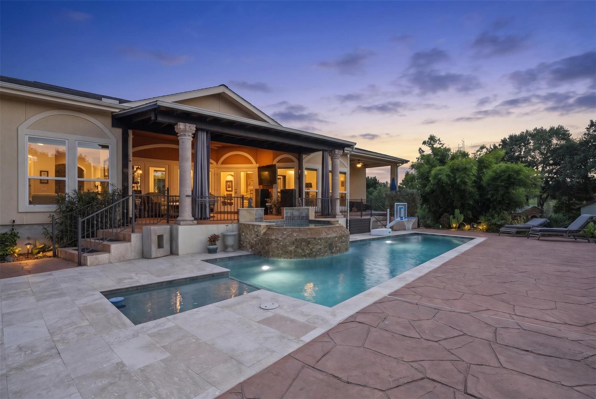 3124 Willow Oak Lane