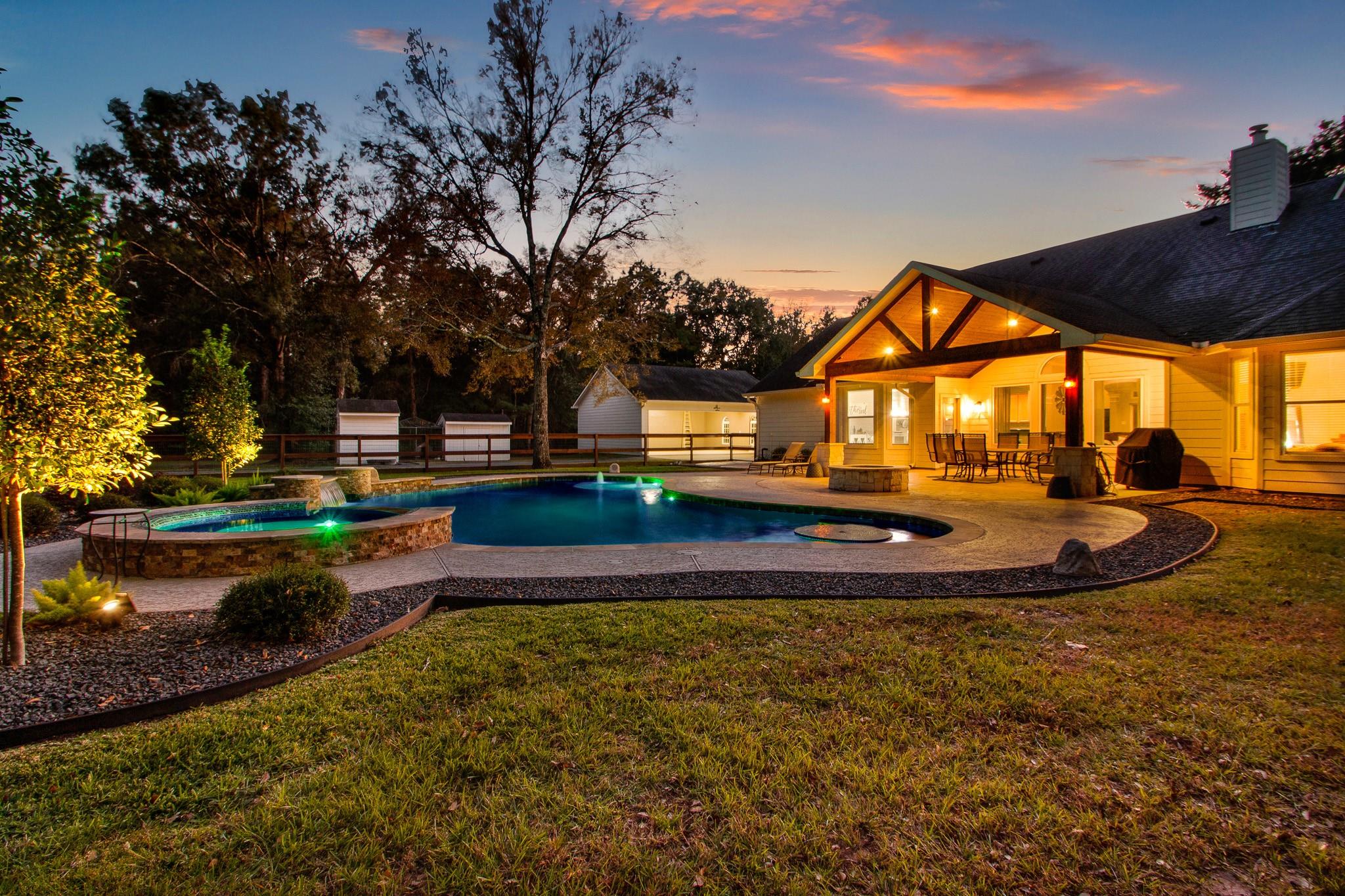 33402 Hillside Drive