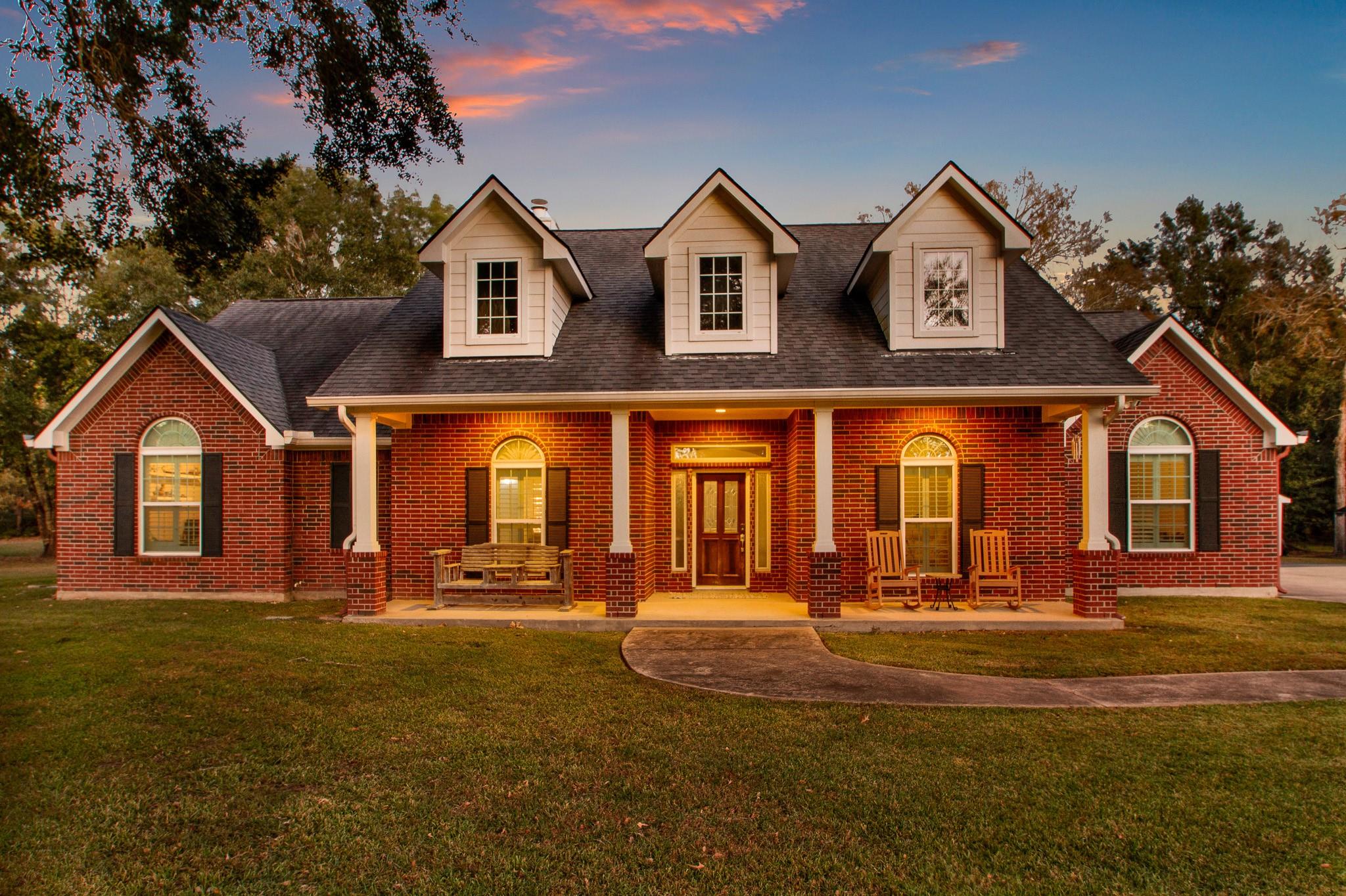 33402 Hillside Drive