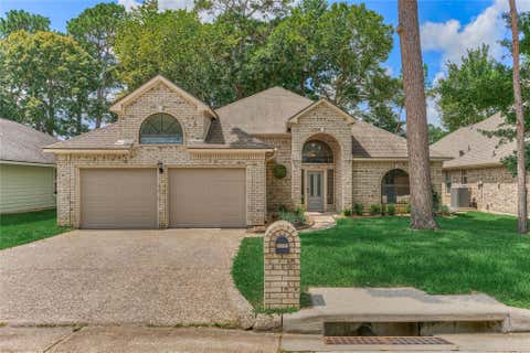 Photo of 13707 Fountainview Drive, Montgomery, TX 77356 (MLS # 24304259)