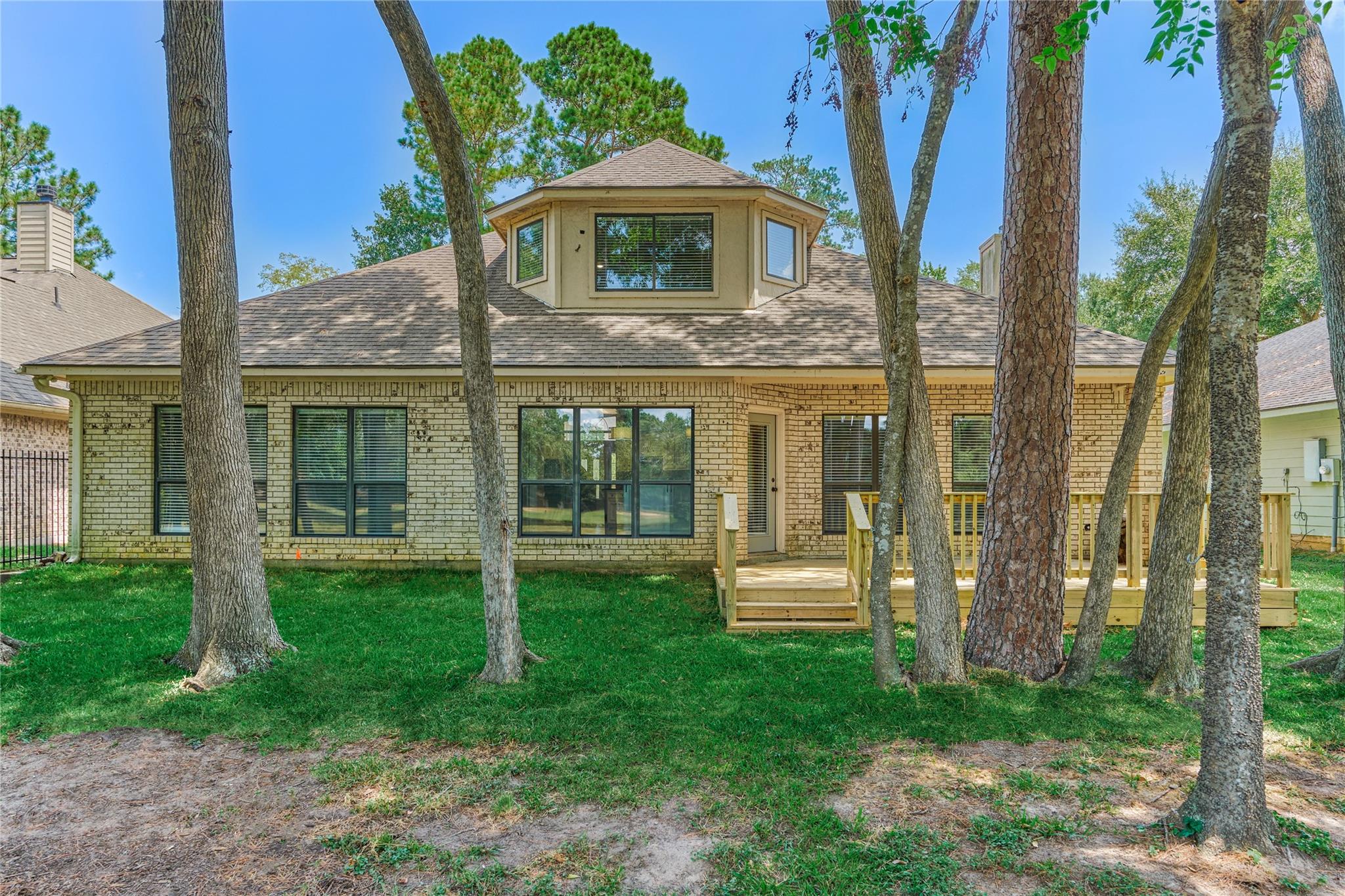 13707 Fountainview Drive
