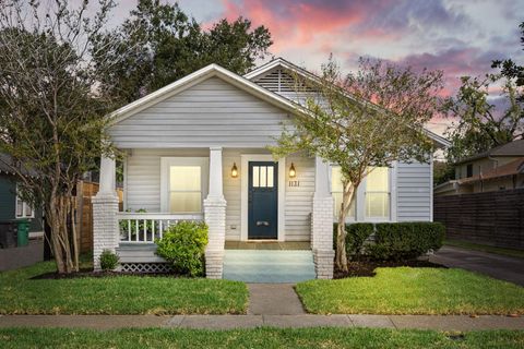 Photo of 1131 Walling Street, Houston, TX 77009 (MLS # 20154539)
