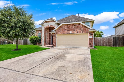 Photo of 1805 Majestic Oak Drive, Pearland, TX 77581 (MLS # 39685844)