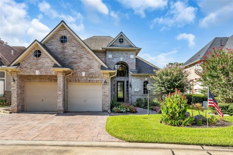 Homes For Sale - 46 Creekwood Drive<br/> Montgomery, TX 77356