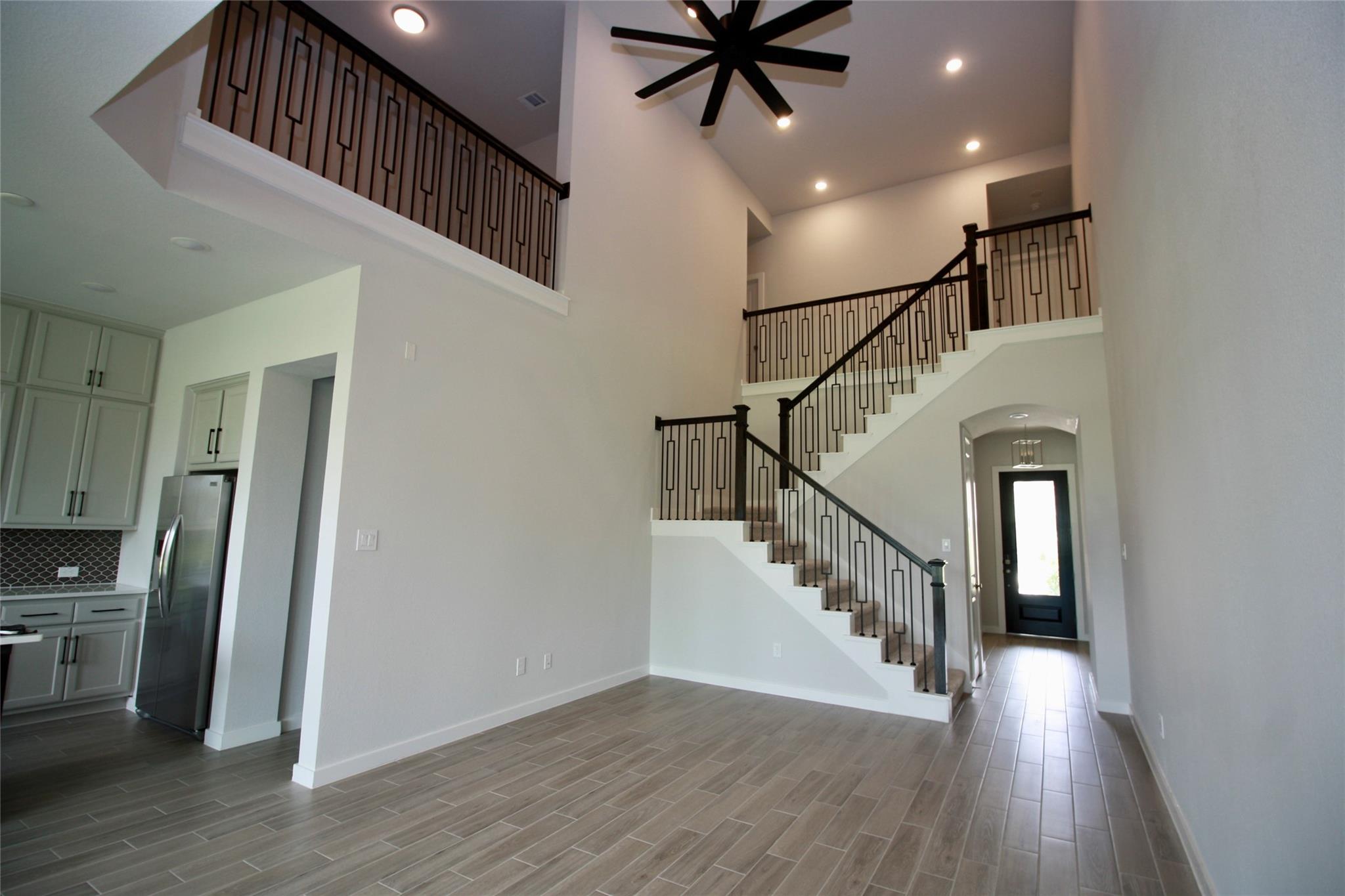 6542 Scarlet Pond Lane