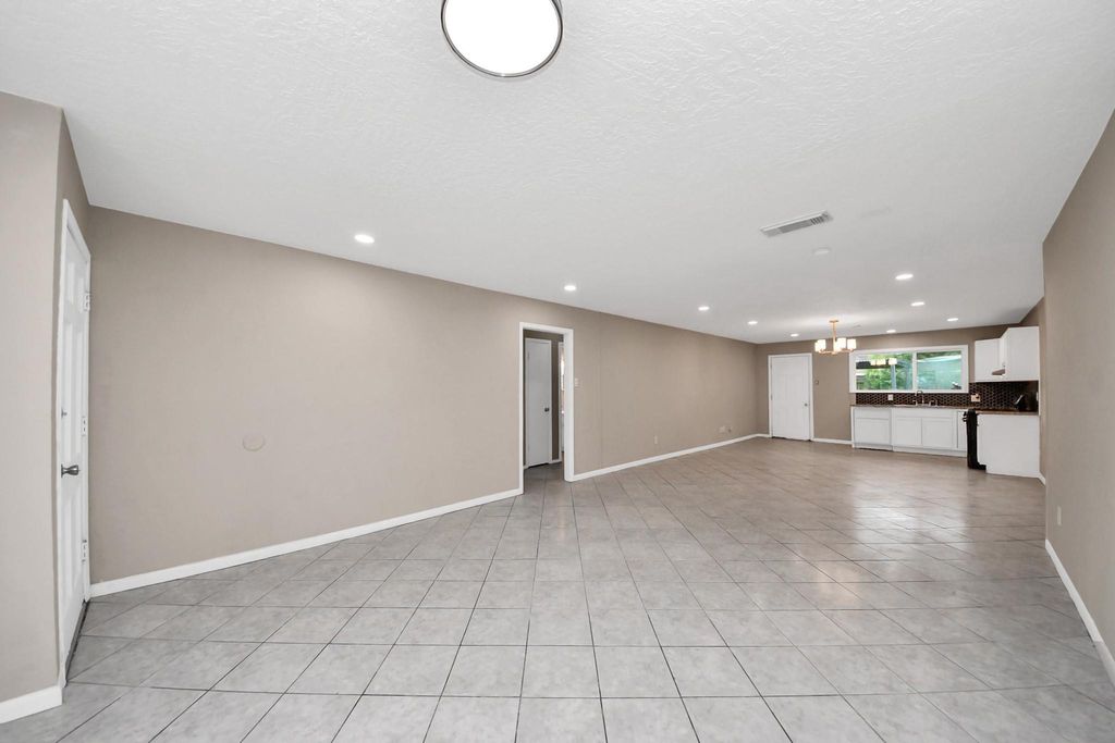 Photo of 11607 Neff Street, Houston, TX 77072 (MLS # 12891911)