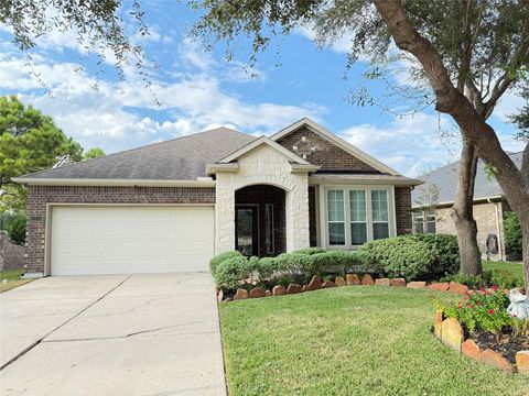 Photo of 13115 Southern Valley Drive Drive, Pearland, TX 77584 (MLS # 46559127)