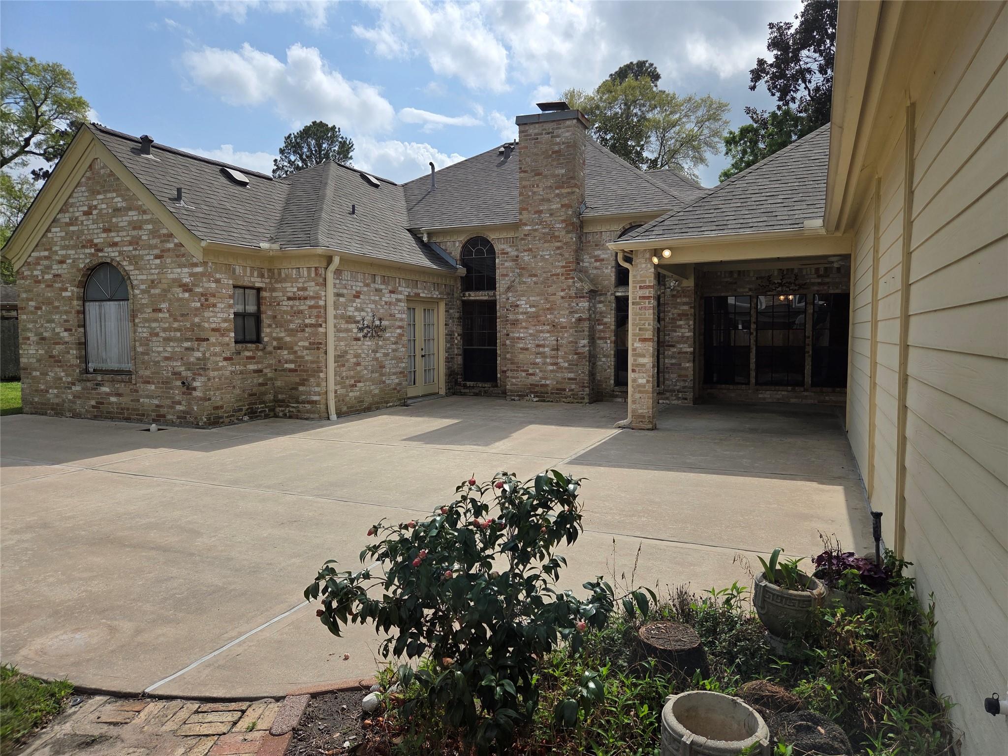 7503 17th Green Drive